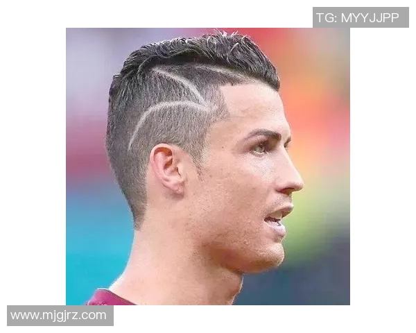 足球明星发型设计解析如何打造独特风格与个性魅力