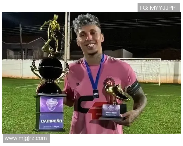 足球明星齐聚肥伦秀展现风采精彩瞬间引发球迷热议